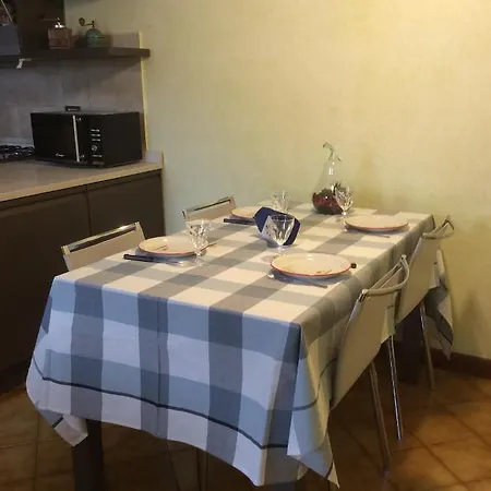 La Nostra Casa, La Vostra Casa *